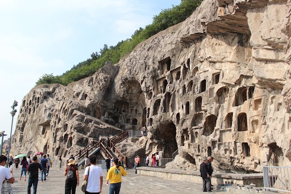 Longmen Grottoes 4