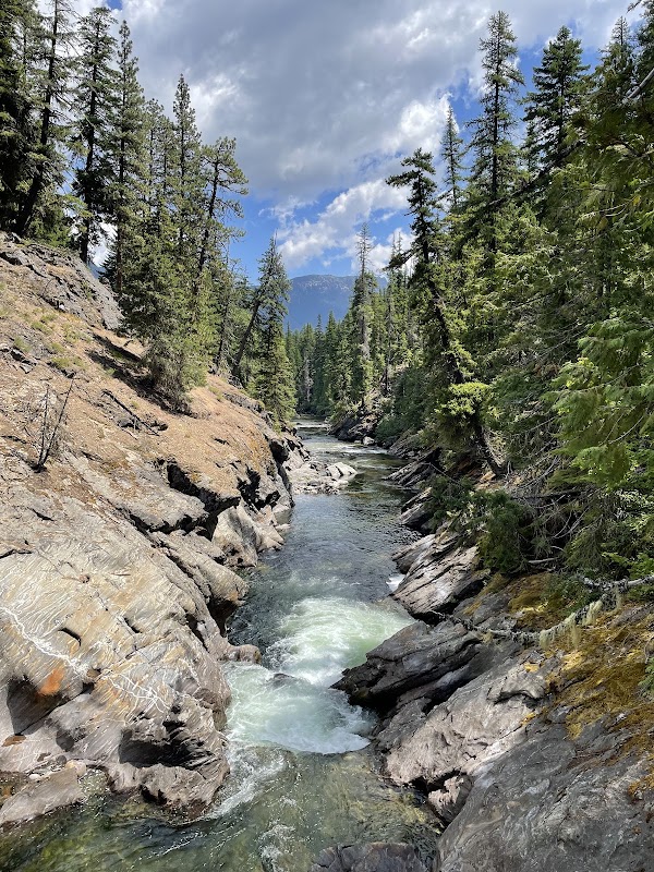 Icicle Gorge Trailhead 1