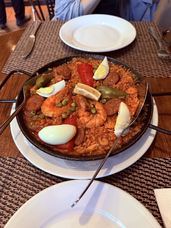 Ilustrado Restaurant 3