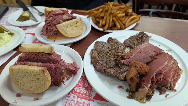 Schwartz's Deli 4