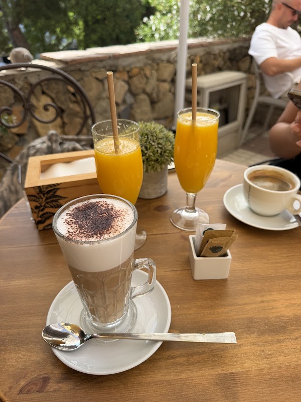 La Bertta Café & Bistro Marbella 4