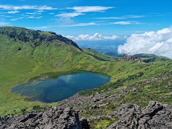Baengnokdam Lake 1