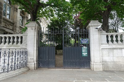 Jardin des Combattants Espagnols de la Nueve