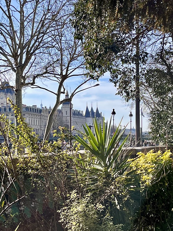 Jardin des Combattants Espagnols de la Nueve 4