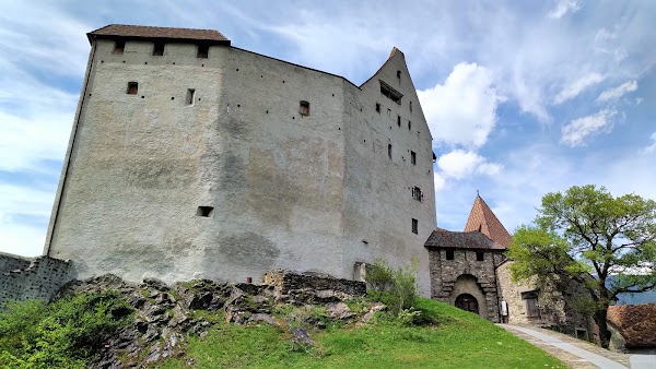 Burg Gutenberg 4
