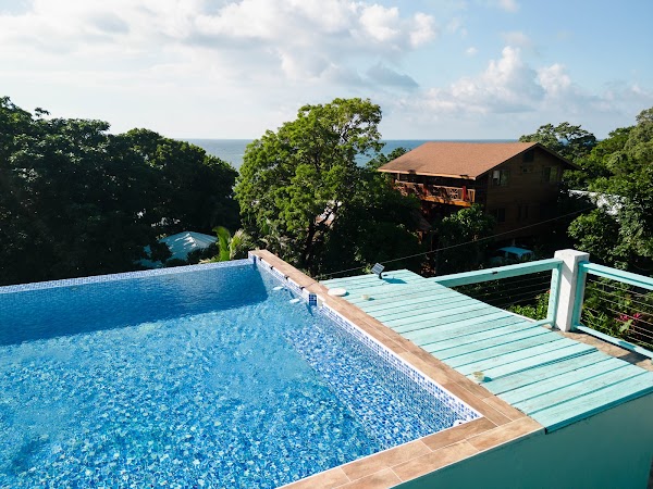 Villas De Cisnes: Boutique Vacation & Dive Resort, West Bay, Roatán