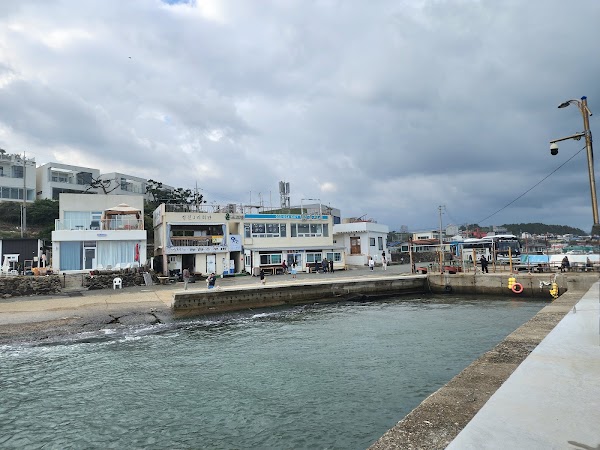 Hometown Cha Cha Cha (Yoon Dental Clinic) 2