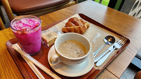 Starbucks The Bukhansan Branch 4