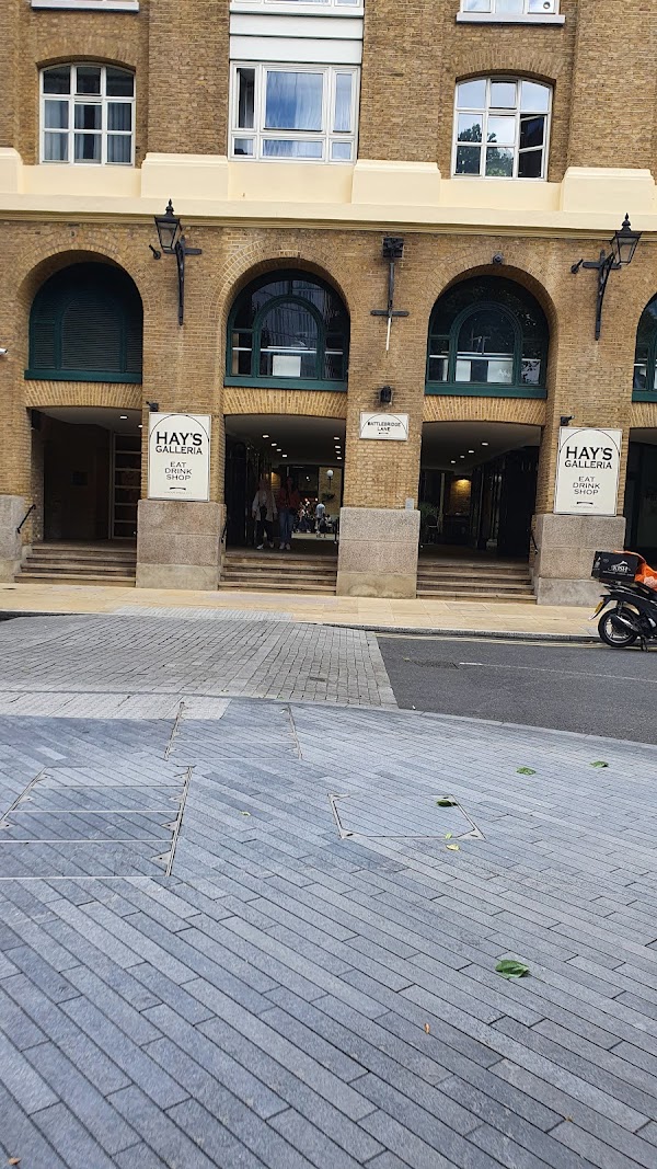 Hay’s Galleria 5