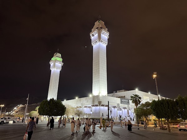 Masjid Aisha “Umm al-Mumineen”(Masjid Al-Taneem) 4