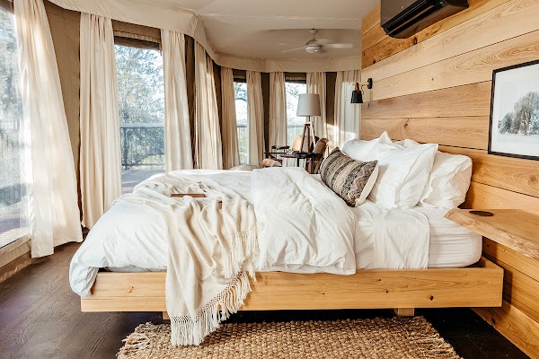 Walden Retreats Hill Country 5