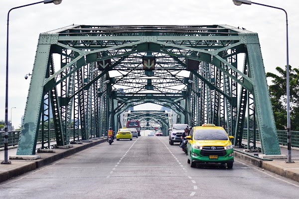 Phra Phutthayotfa Bridge 5