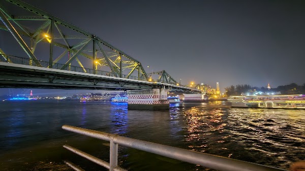 Phra Phutthayotfa Bridge 3