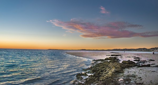 Coral Bay 2
