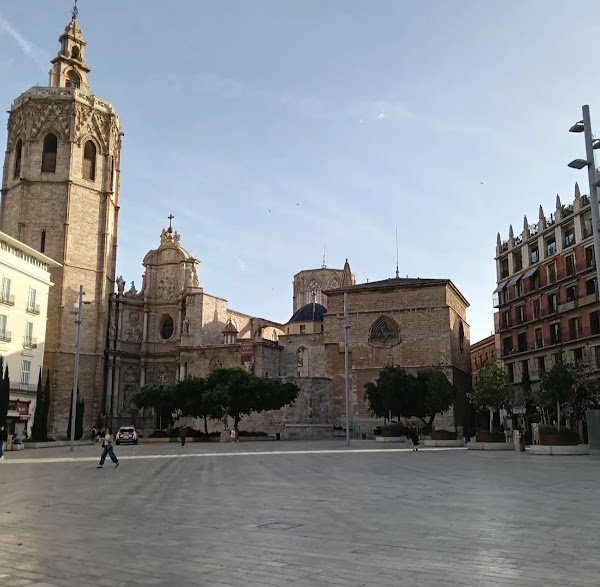Plaza de la Reina 4