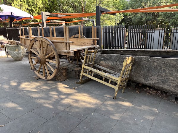 Dry Bridge Market 5