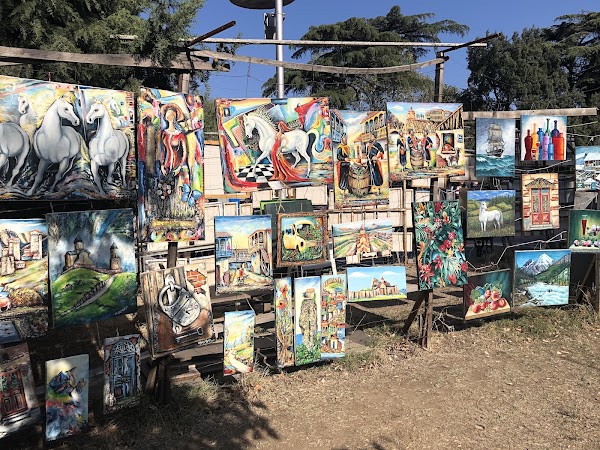 Dry Bridge Market 2
