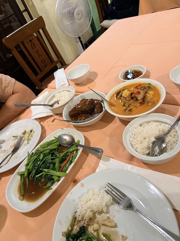 Raya Restaurant 2