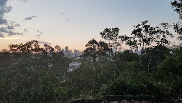 Edgecliff 3