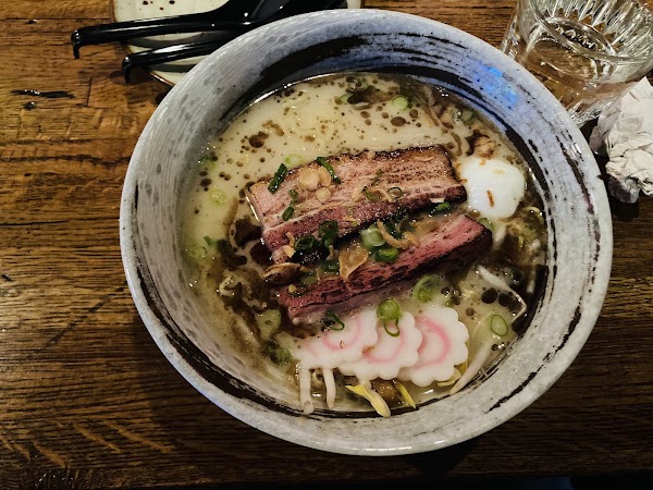Glo Noodle House 3