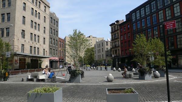 Gansevoort Plaza