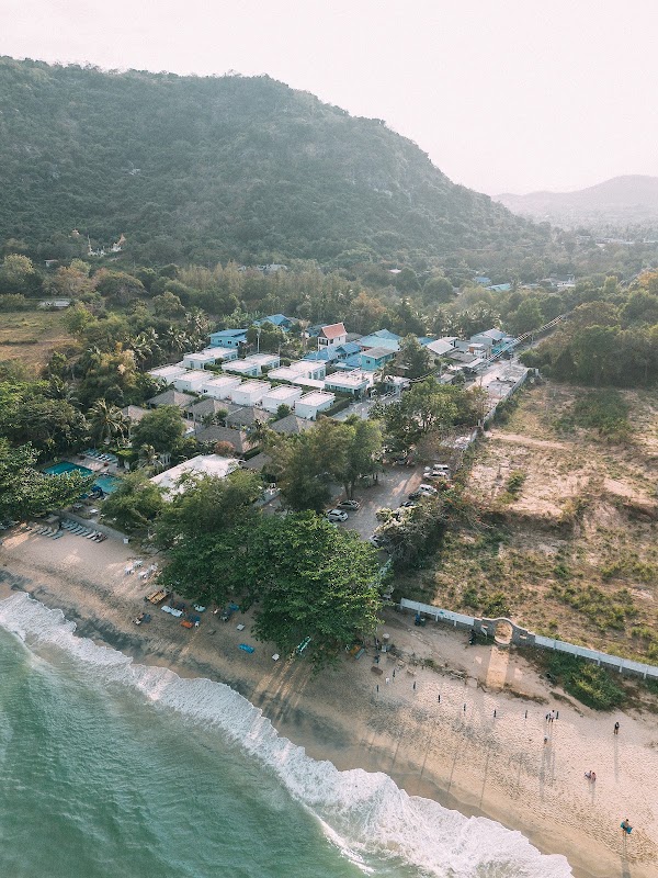 Sai Noi Beach 1
