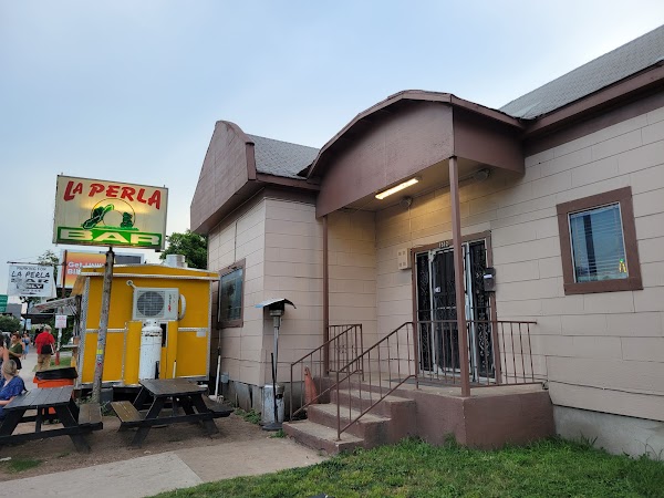 La Perla Bar 4