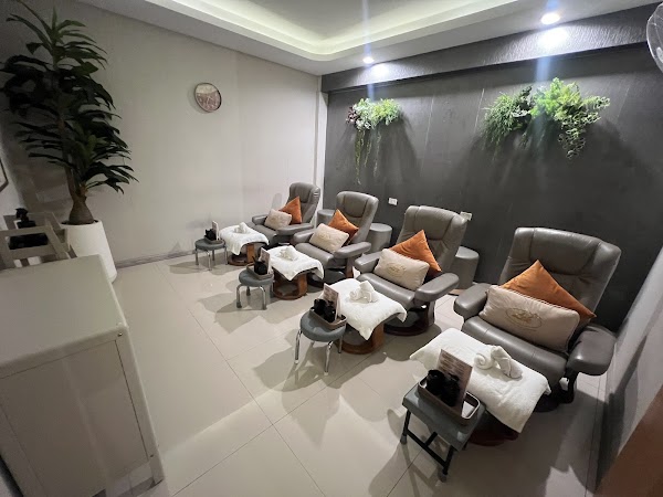 Lek Massage Bangkok BTS Siam Square Soi 6