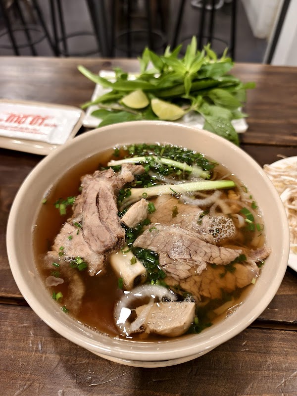 Tiệm Phở Mợ Út Sài Gòn 5