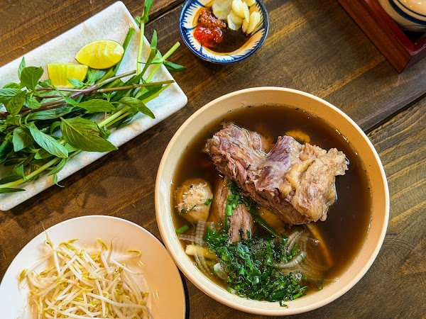 Tiệm Phở Mợ Út Sài Gòn 3