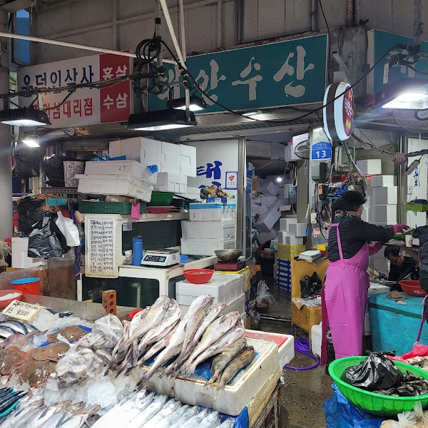 Seosan Dongbu Traditional Market 3