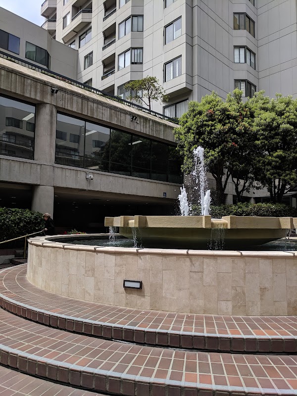 Opera Plaza 1