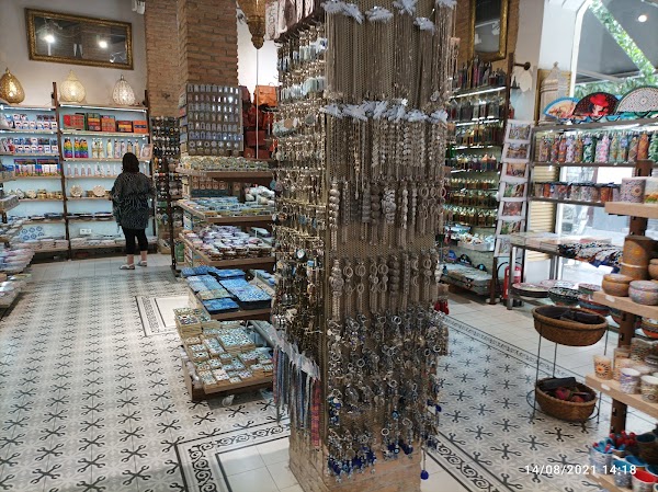 La Alcaicería (antiguo mercado de la seda) 2