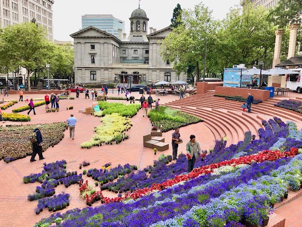 Pioneer Courthouse Square 2