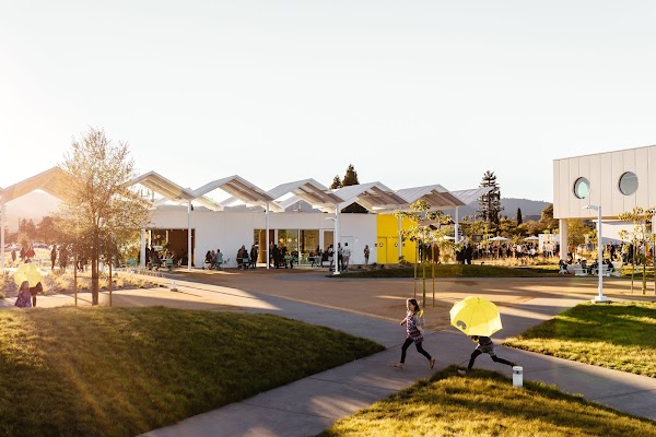 Ashes & Diamonds Winery 1