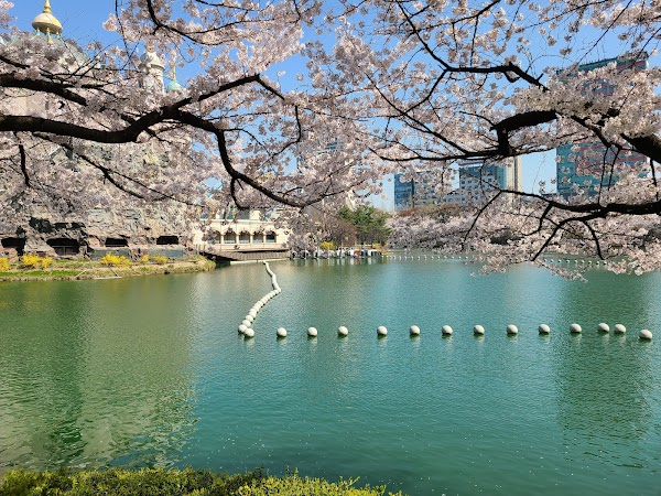 Seokchon Lake Park 1