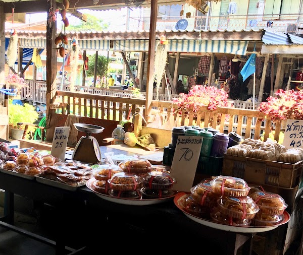 Rahaeng Market - 100 Years Old 4