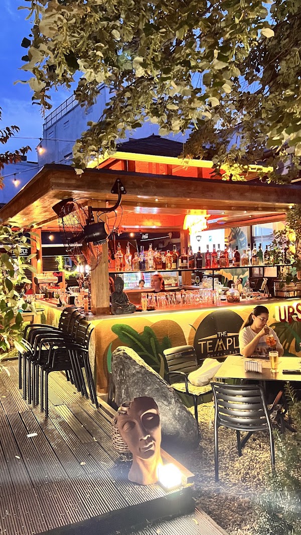 The Temple Garden Pub 1