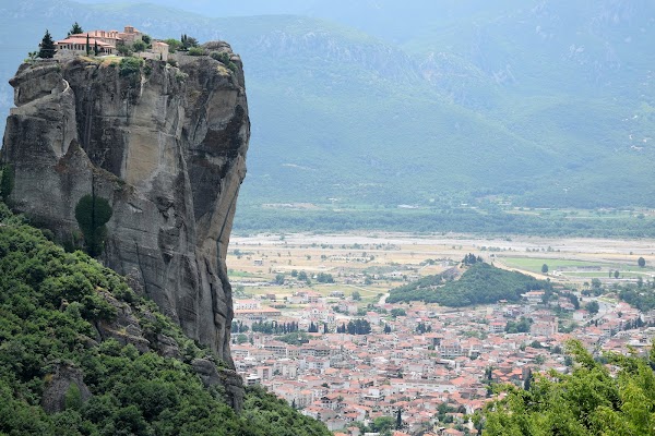 Monastery of the Holy Trinity at Meteora 4