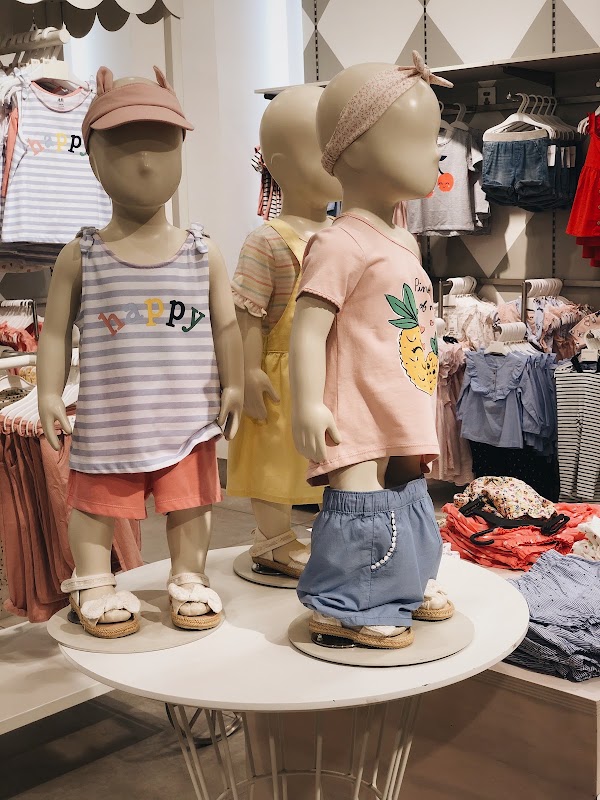 H&M