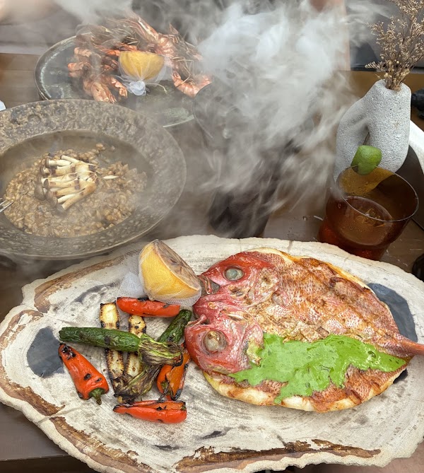 FERRO Grill Restaurant & Bar 4