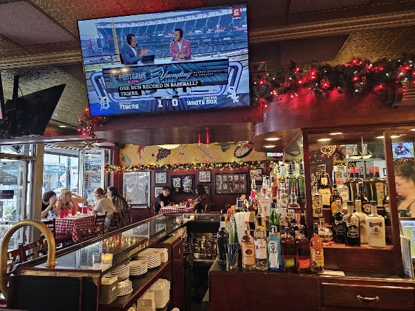 Pizano's Pizza & Pasta 3