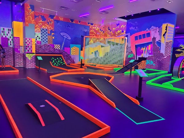 Glow Golf Hawaii