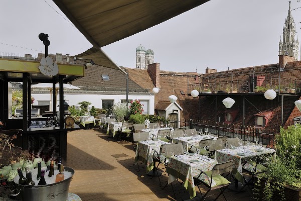 The LOUIS Grillroom