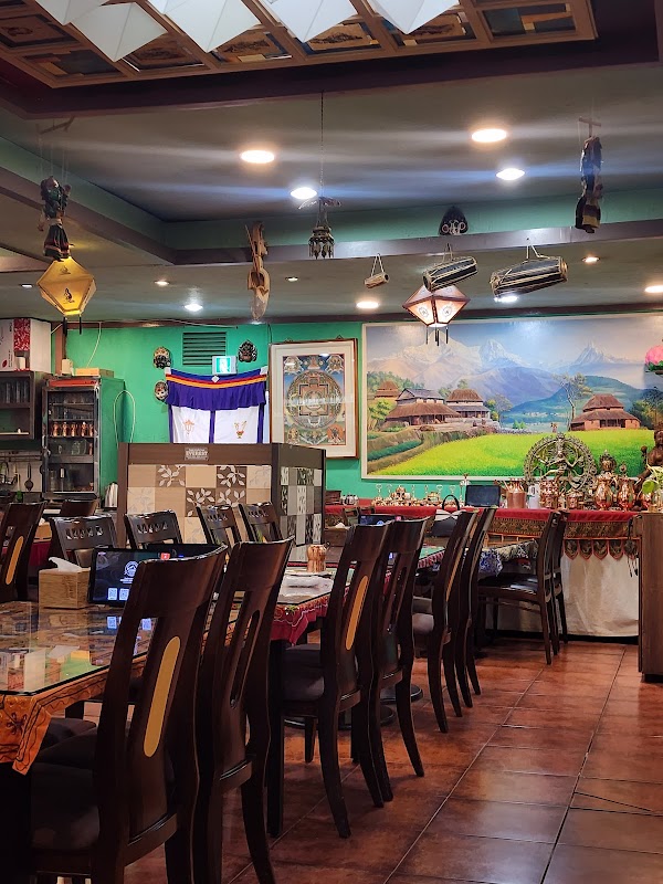 Everest Restaurant