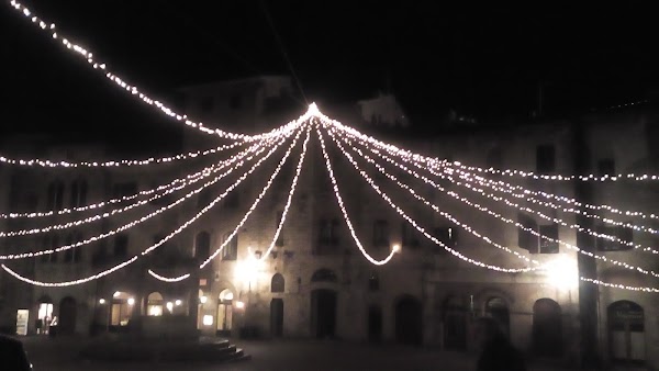 Piazza Della Cisterna 3