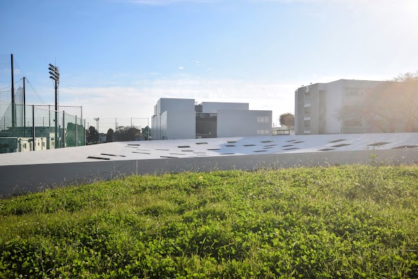 神奈川工科大学 KAIT広場 5