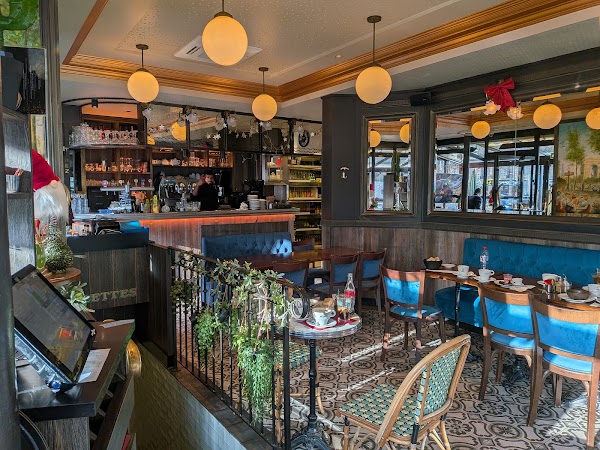 Le Cristal Bar Brasserie 5