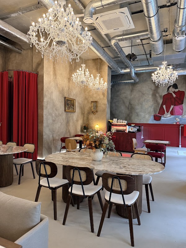 LOU LOU eatery