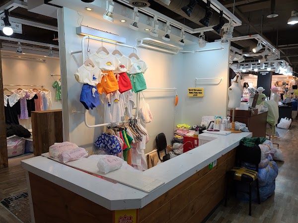 Burdeng Children's Clothing Shopping Center 4